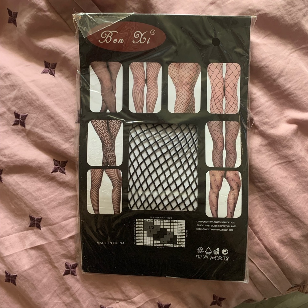 $5/FREE GIFT | Thin Fishnet Stockings